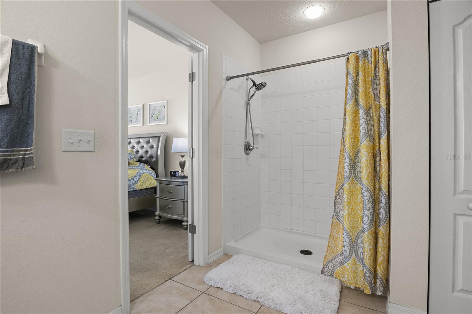 Image 12 of 38 For 555 Lucerne Boulevard