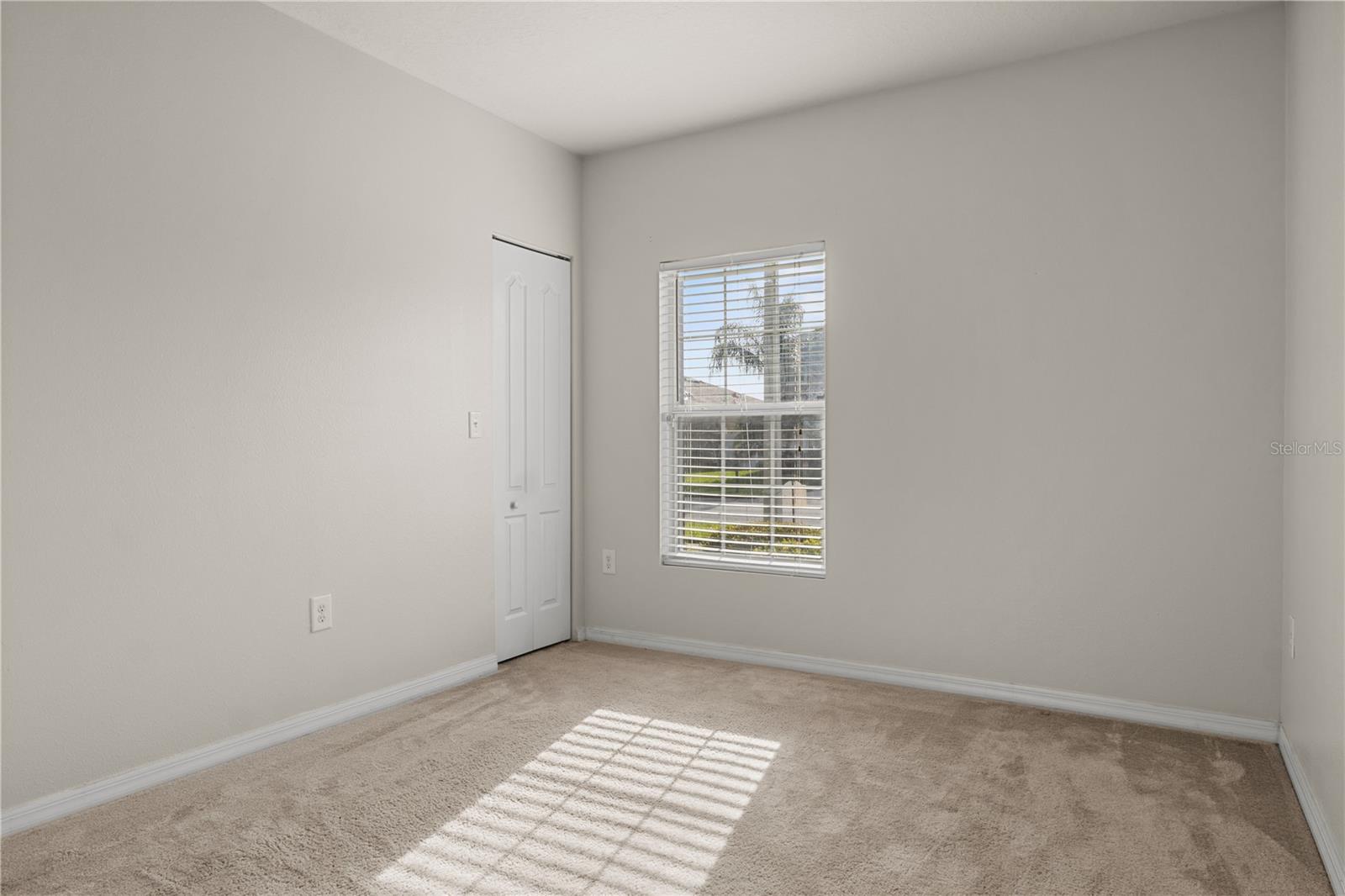 Image 27 of 38 For 555 Lucerne Boulevard