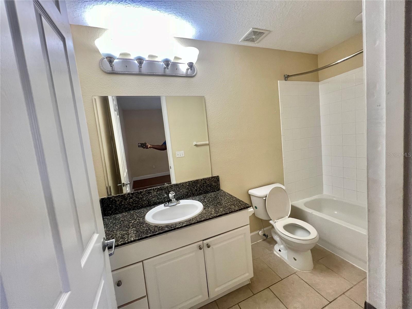 Image 13 of 20 For 2088 Heritage Key Boulevard