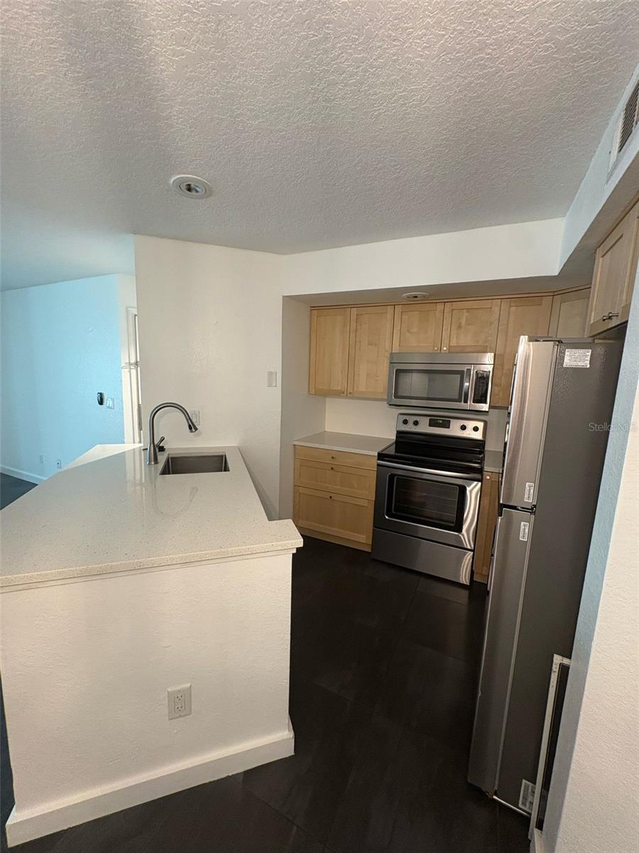 Image 3 of 8 For 5785 Gatlin Avenue 713