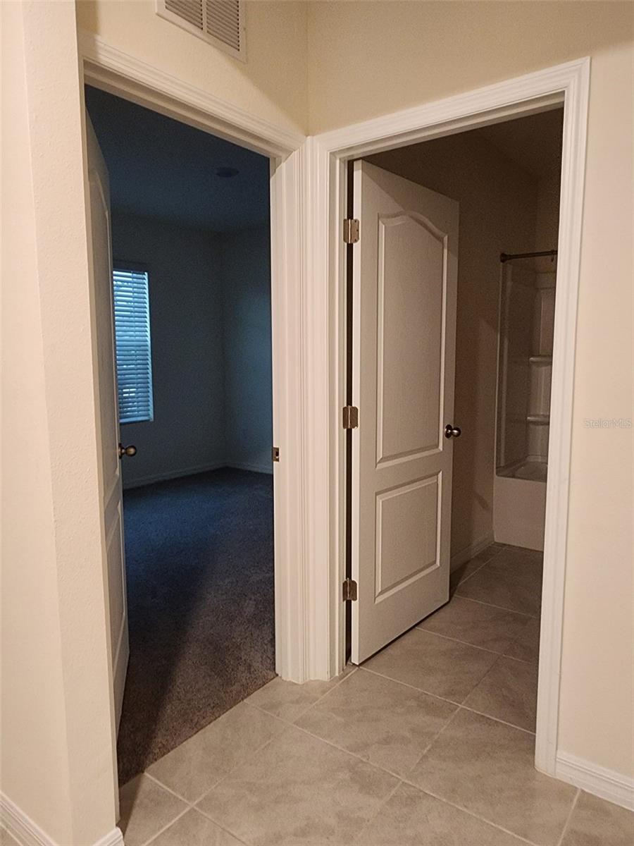 Image 5 of 19 For 1051 Griffon Avenue