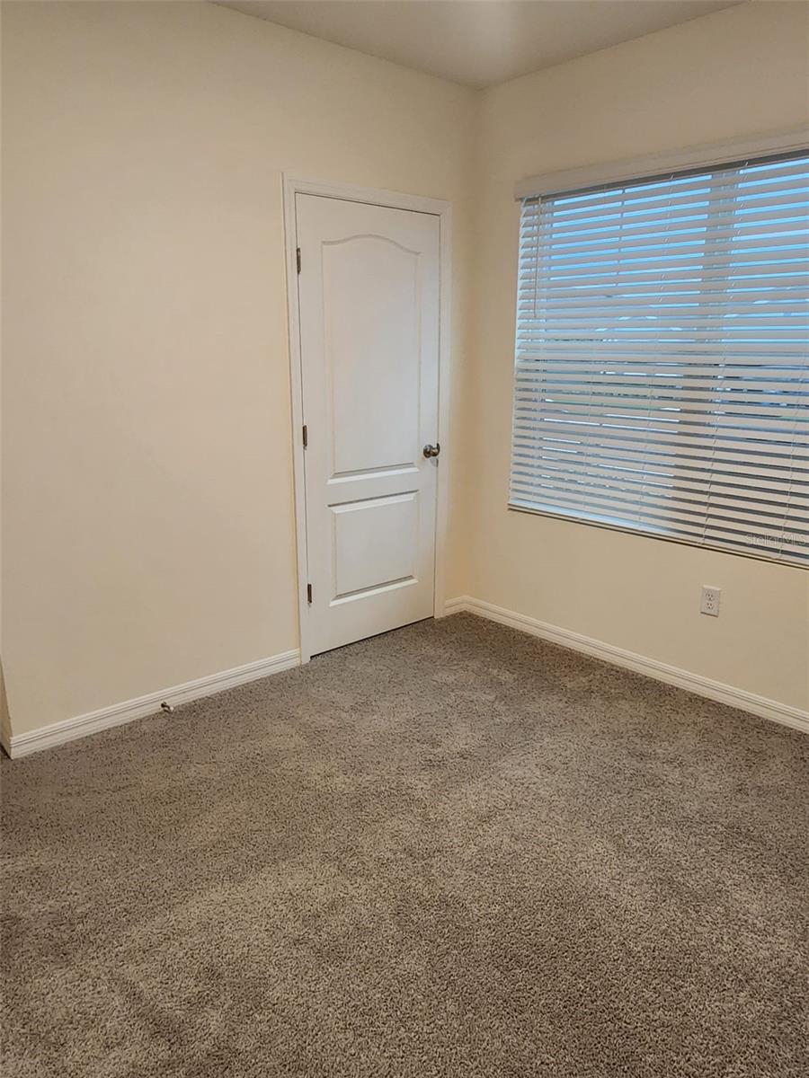 Image 7 of 19 For 1051 Griffon Avenue