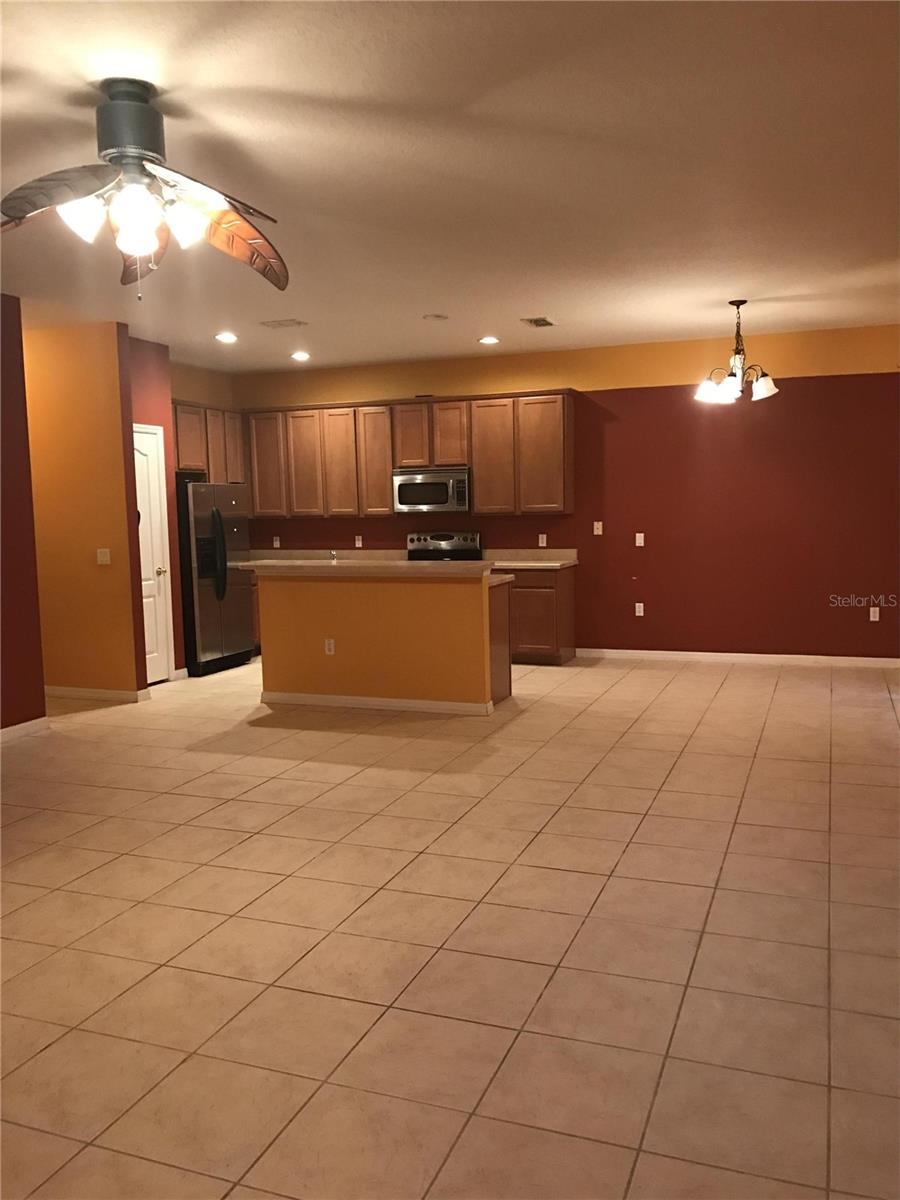 Image 2 of 11 For 3814 Siskin Drive