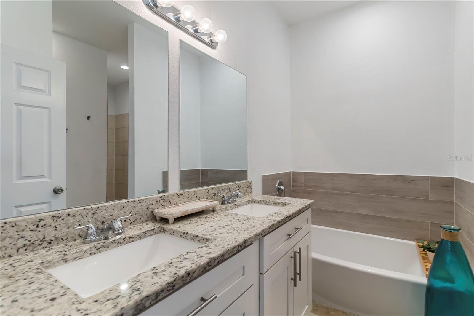 Image 10 of 45 For 941 Centaury Drive