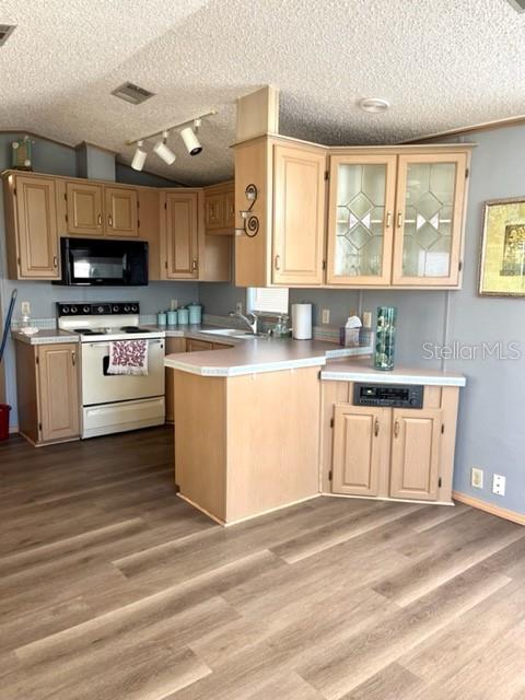 Image 10 of 25 For 50989 Highway 27  109