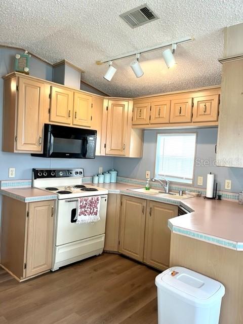 Image 11 of 25 For 50989 Highway 27  109
