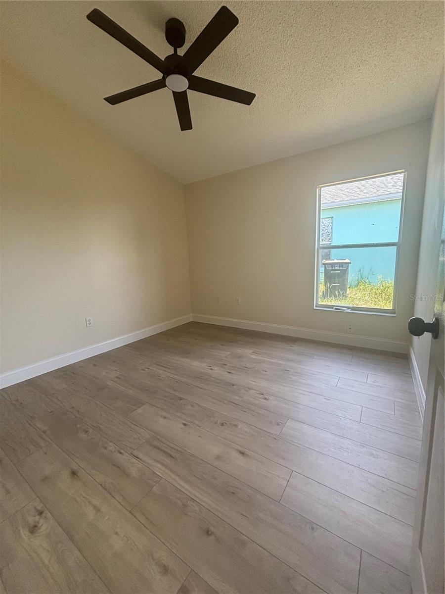 Image 11 of 15 For 1036 Belvoir Drive