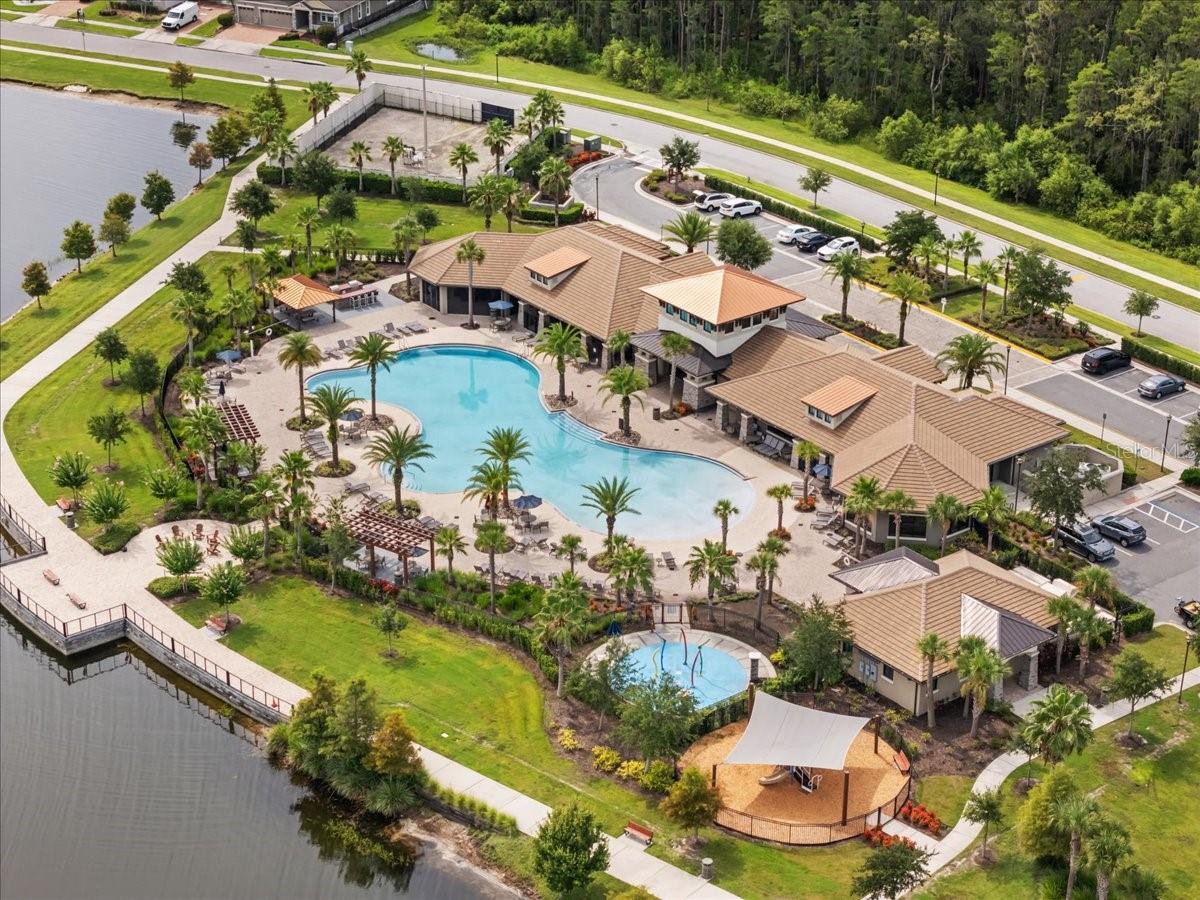 Listing photo id 0 for 2511 Nouveau Way
