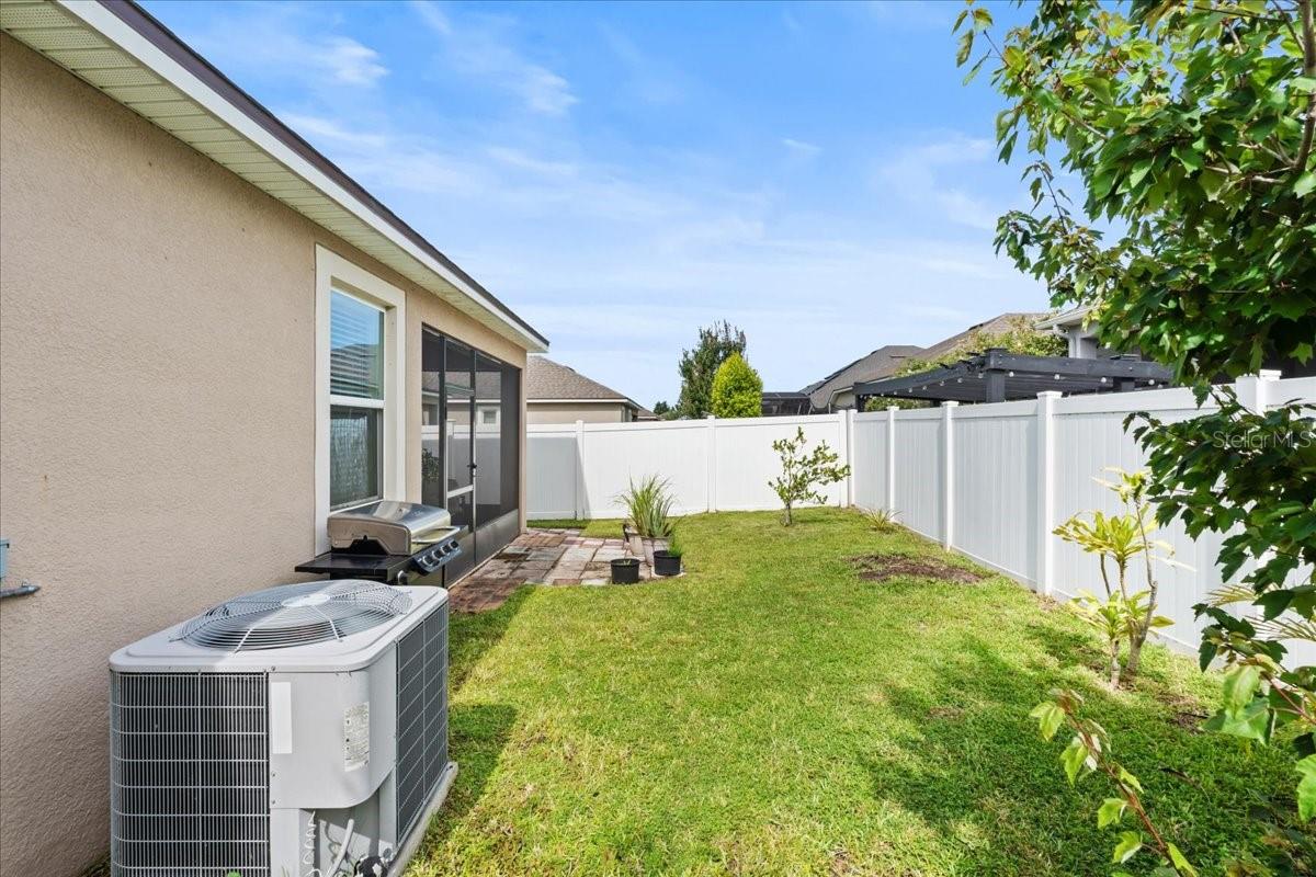 Listing photo id 30 for 2511 Nouveau Way
