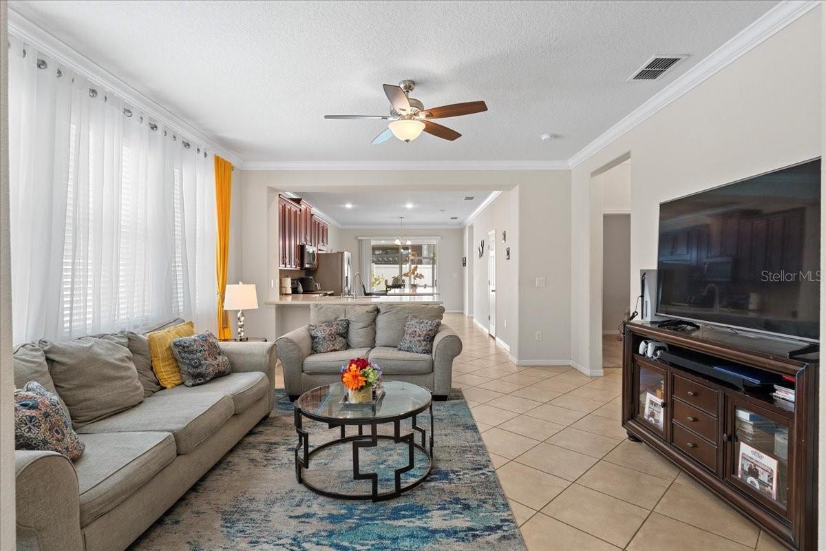 Listing photo id 4 for 2511 Nouveau Way