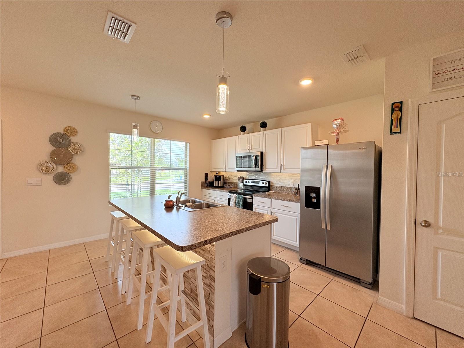 Image 3 of 8 For 1818 Red Canyon Drive