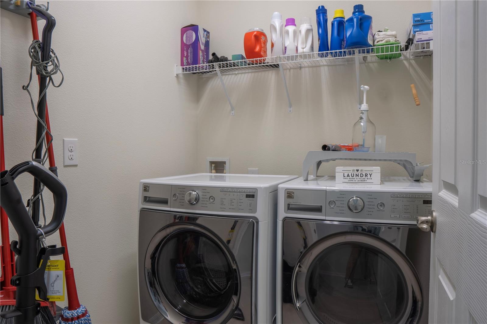 Image 11 of 24 For 2712 Creekmore Court