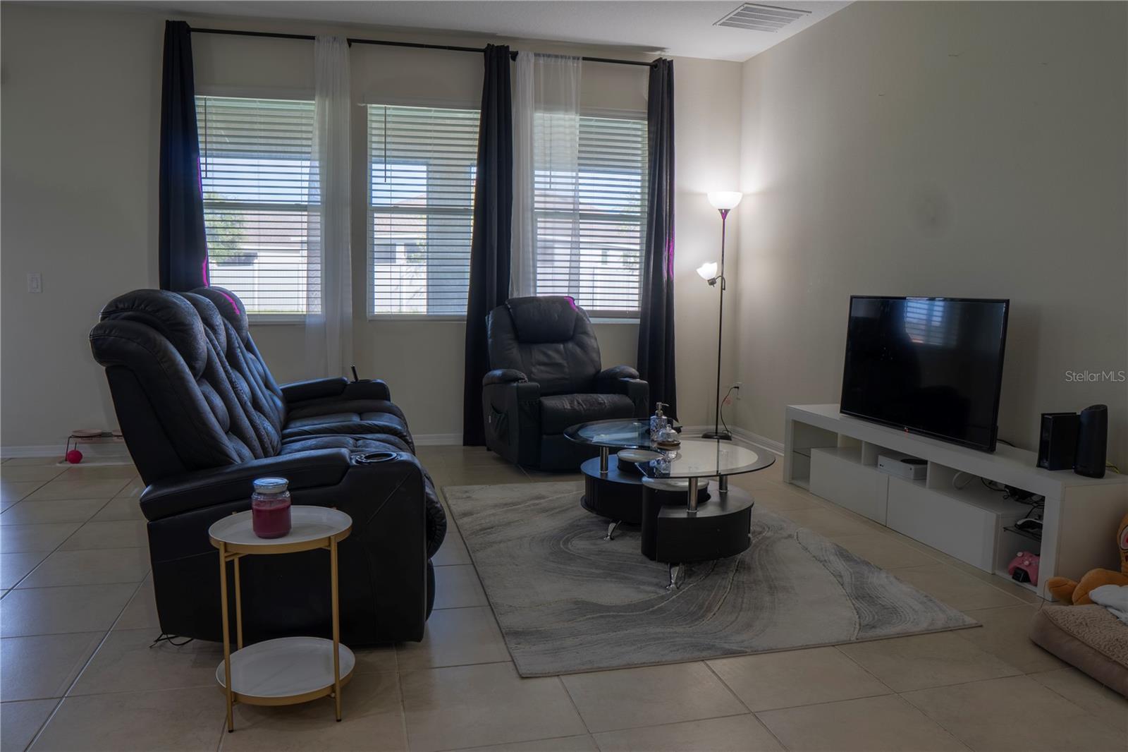 Image 8 of 24 For 2712 Creekmore Court