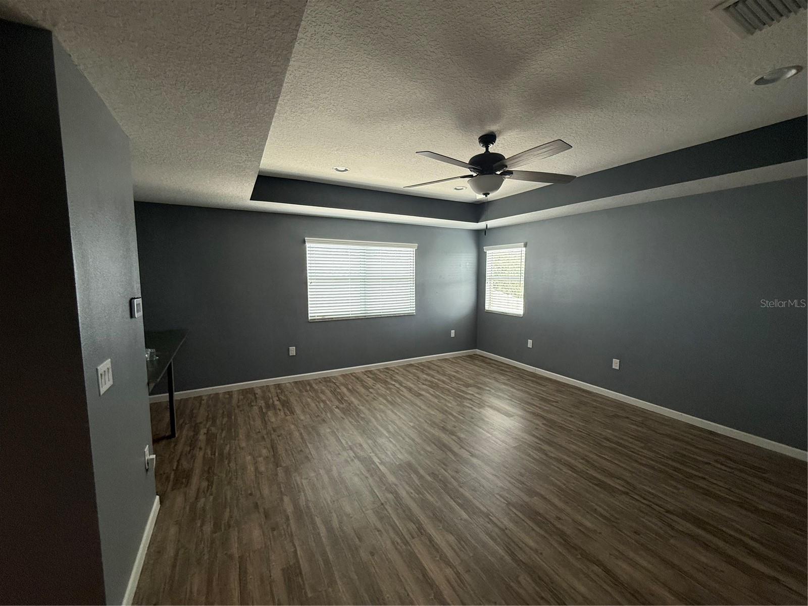 Image 11 of 24 For 16856 Meadows Street