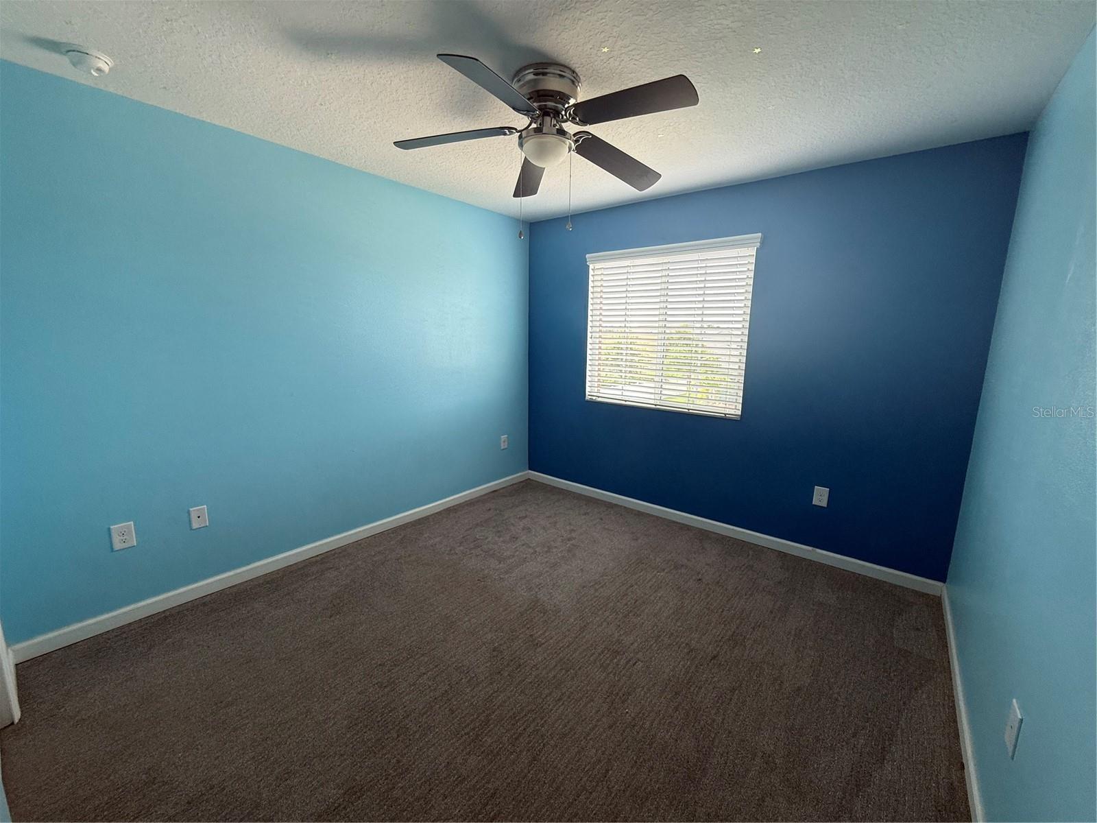 Image 14 of 24 For 16856 Meadows Street