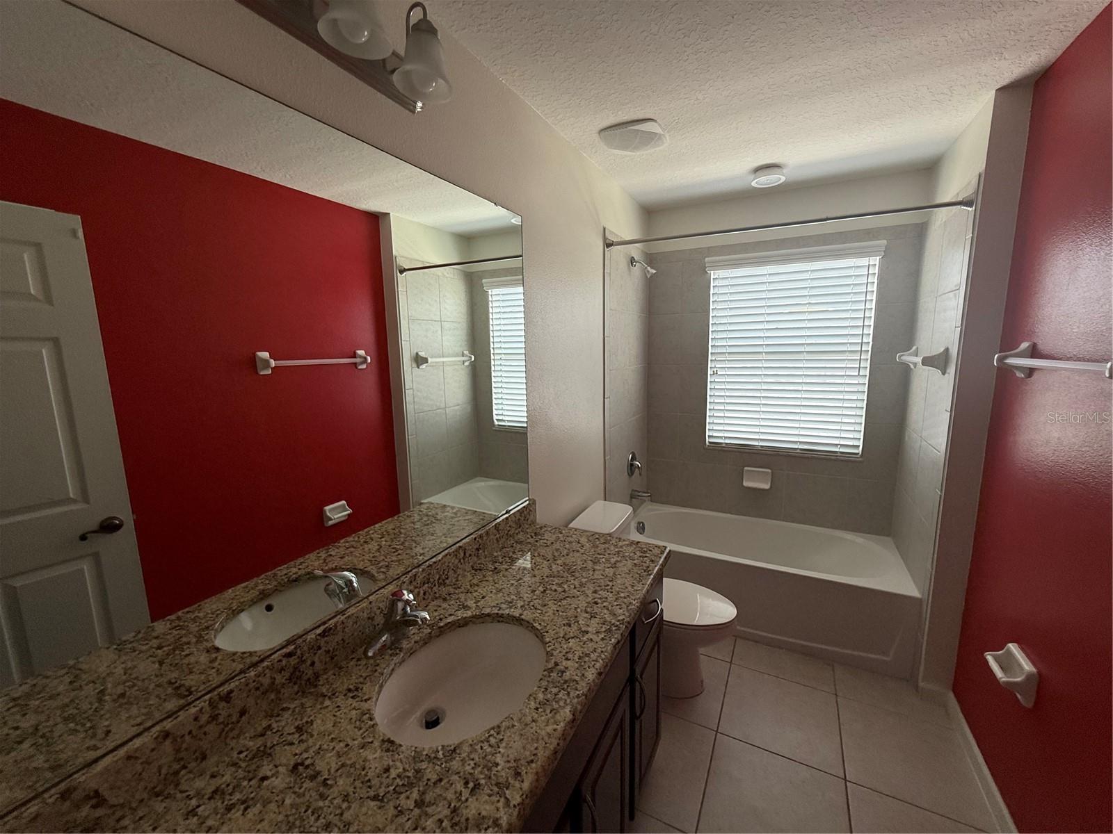 Image 19 of 24 For 16856 Meadows Street