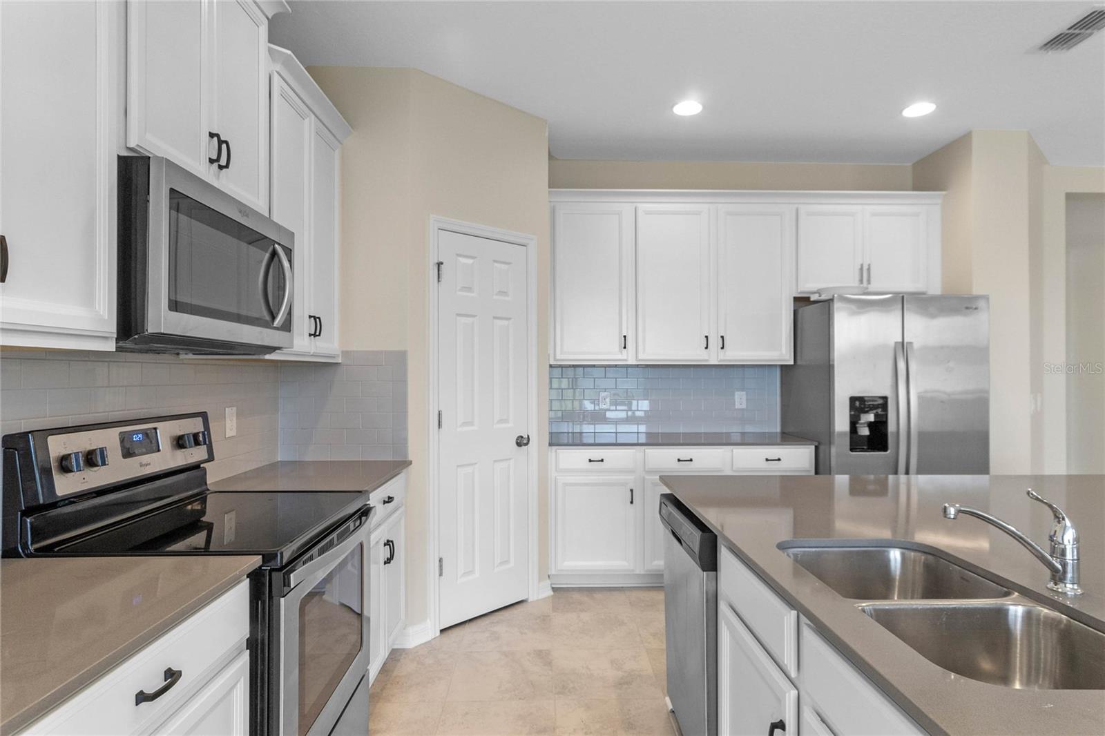 Image 14 of 28 For 5423 Manchester Drive