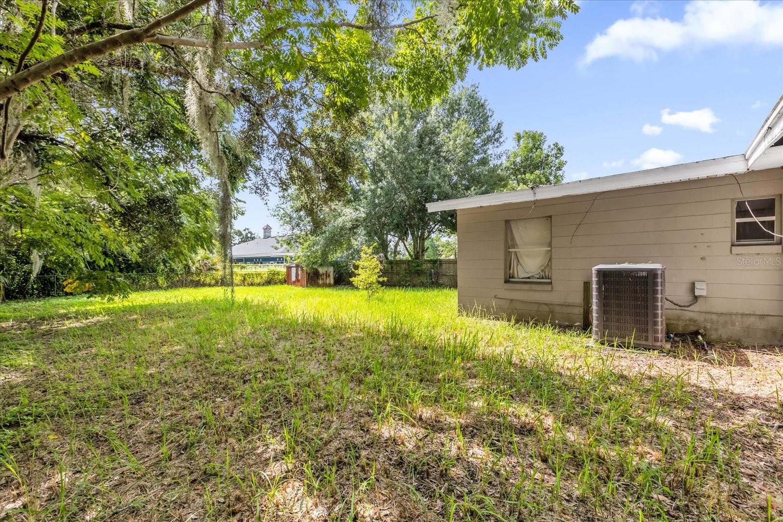 Image 21 of 27 For 1723 Magnolia Lane