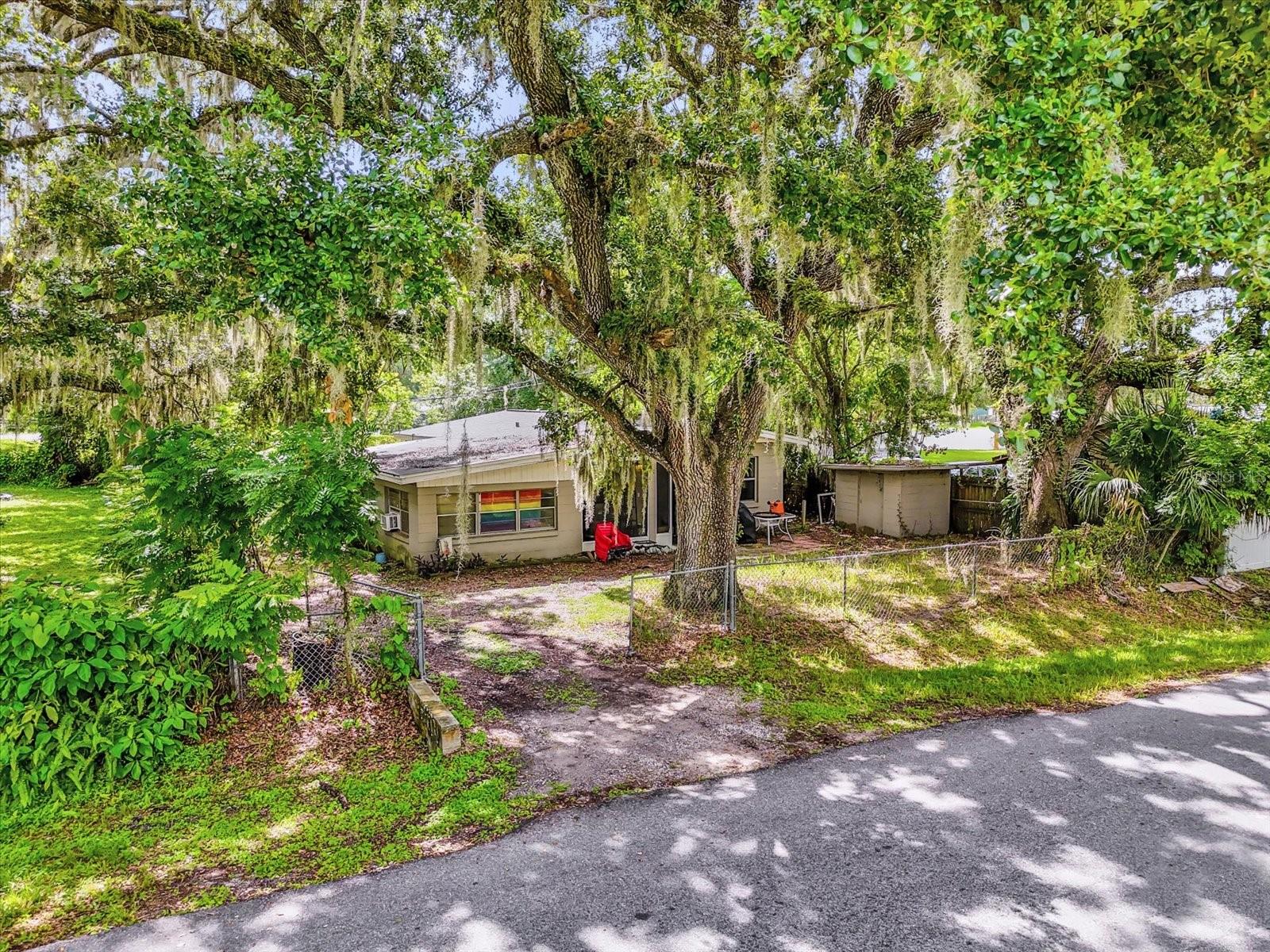 Image 22 of 27 For 1723 Magnolia Lane