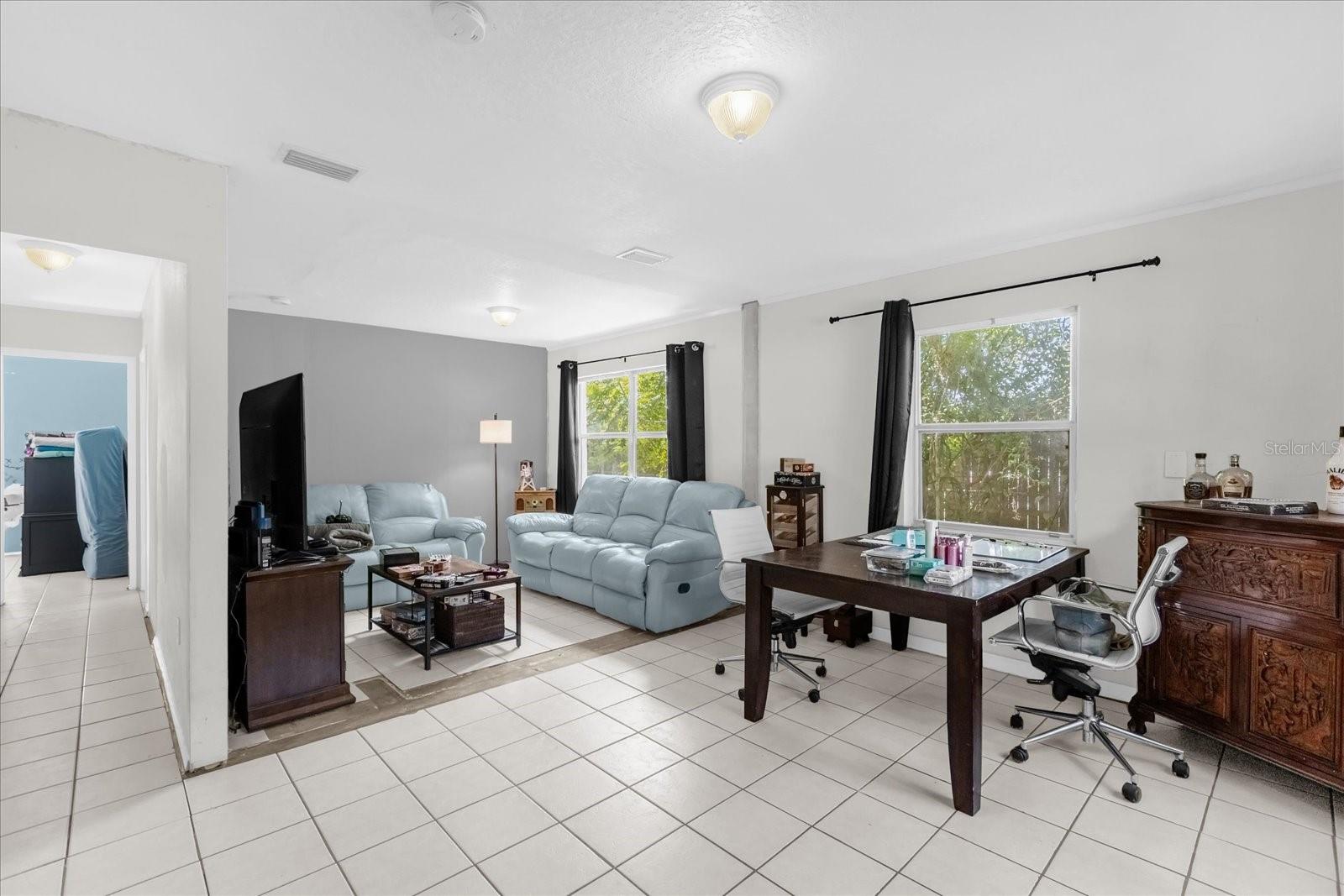 Image 4 of 27 For 1723 Magnolia Lane