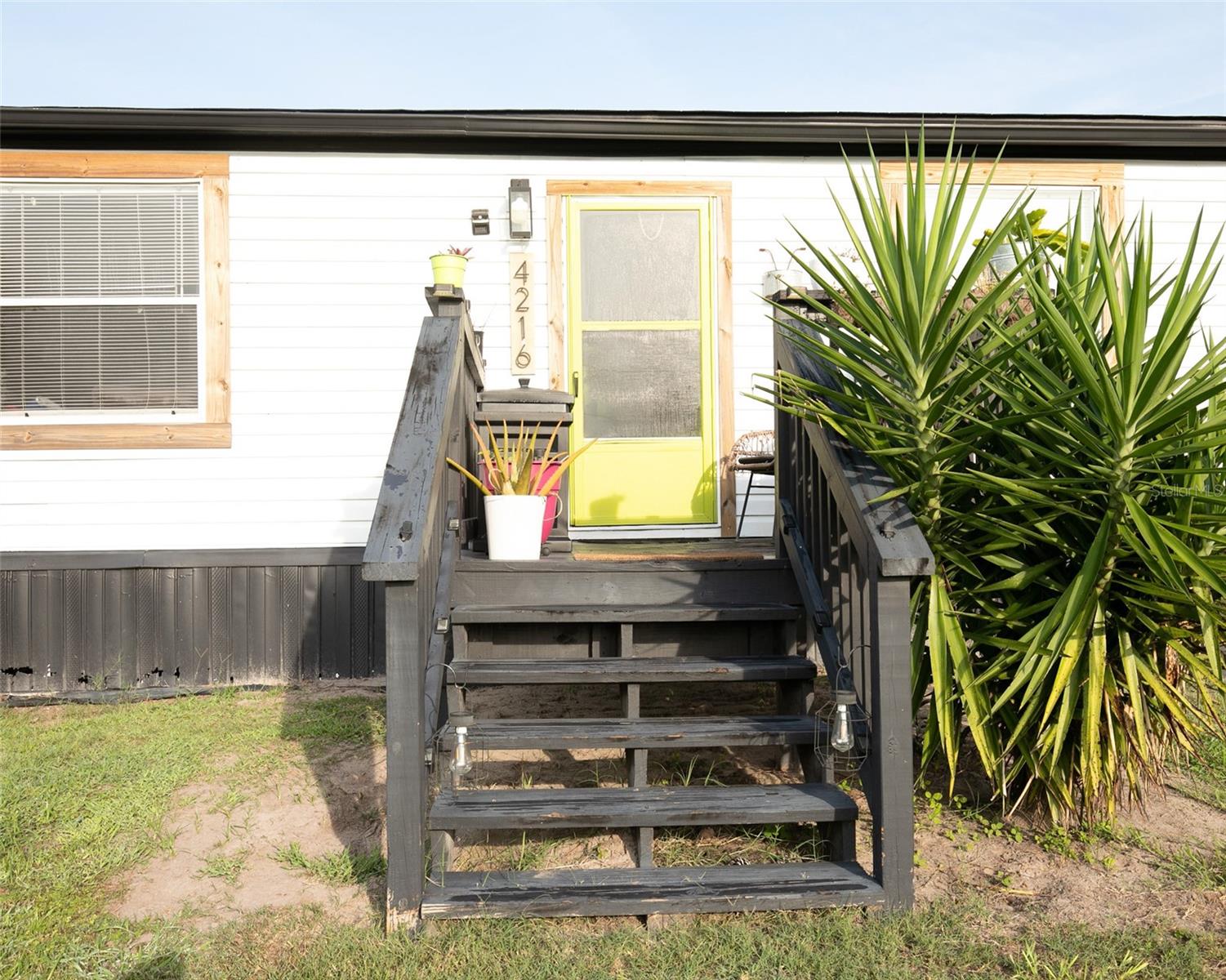 Image 12 of 27 For 4216 La Salle Avenue