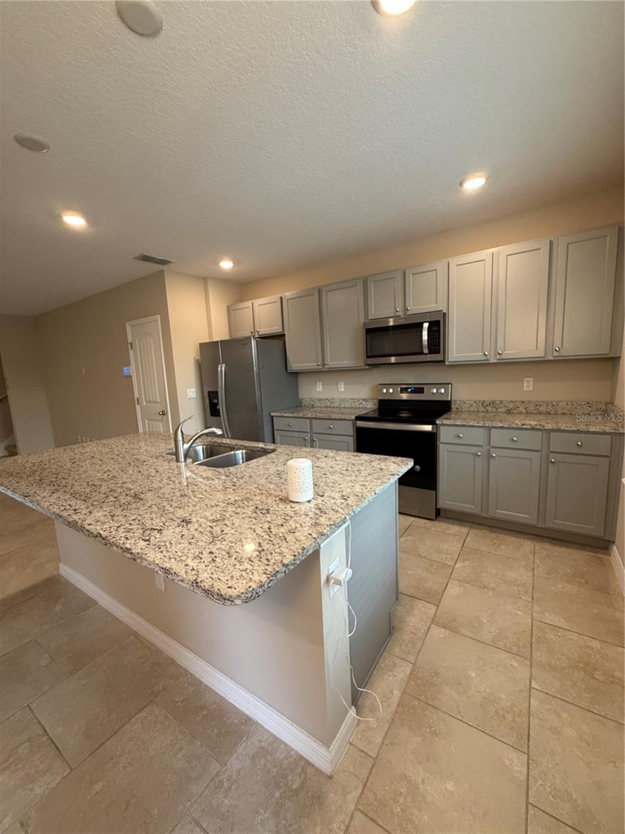 Image 3 of 25 For 9149 Mellow Coral Street