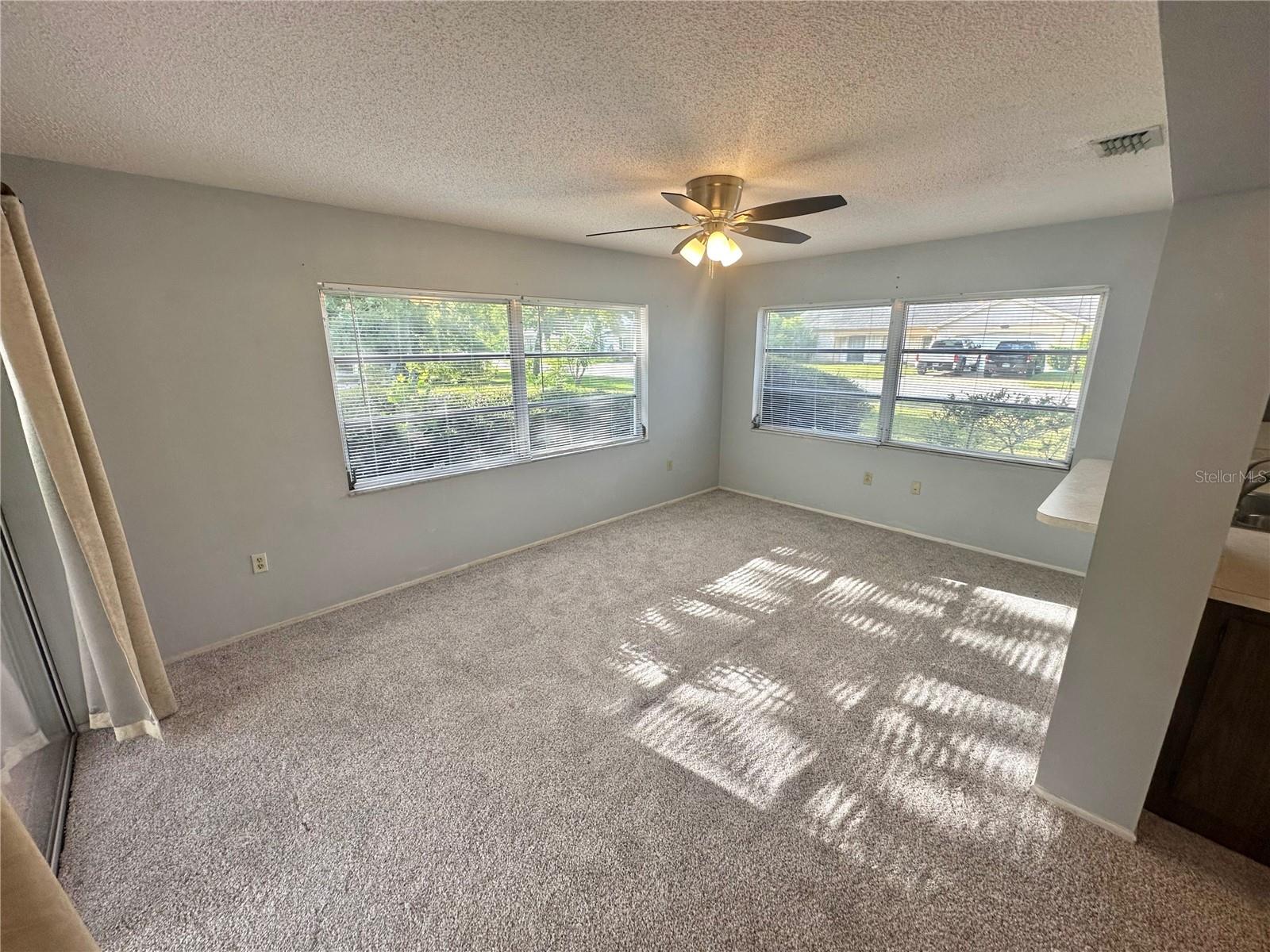Image 8 of 31 For 13102 Pembrook Court