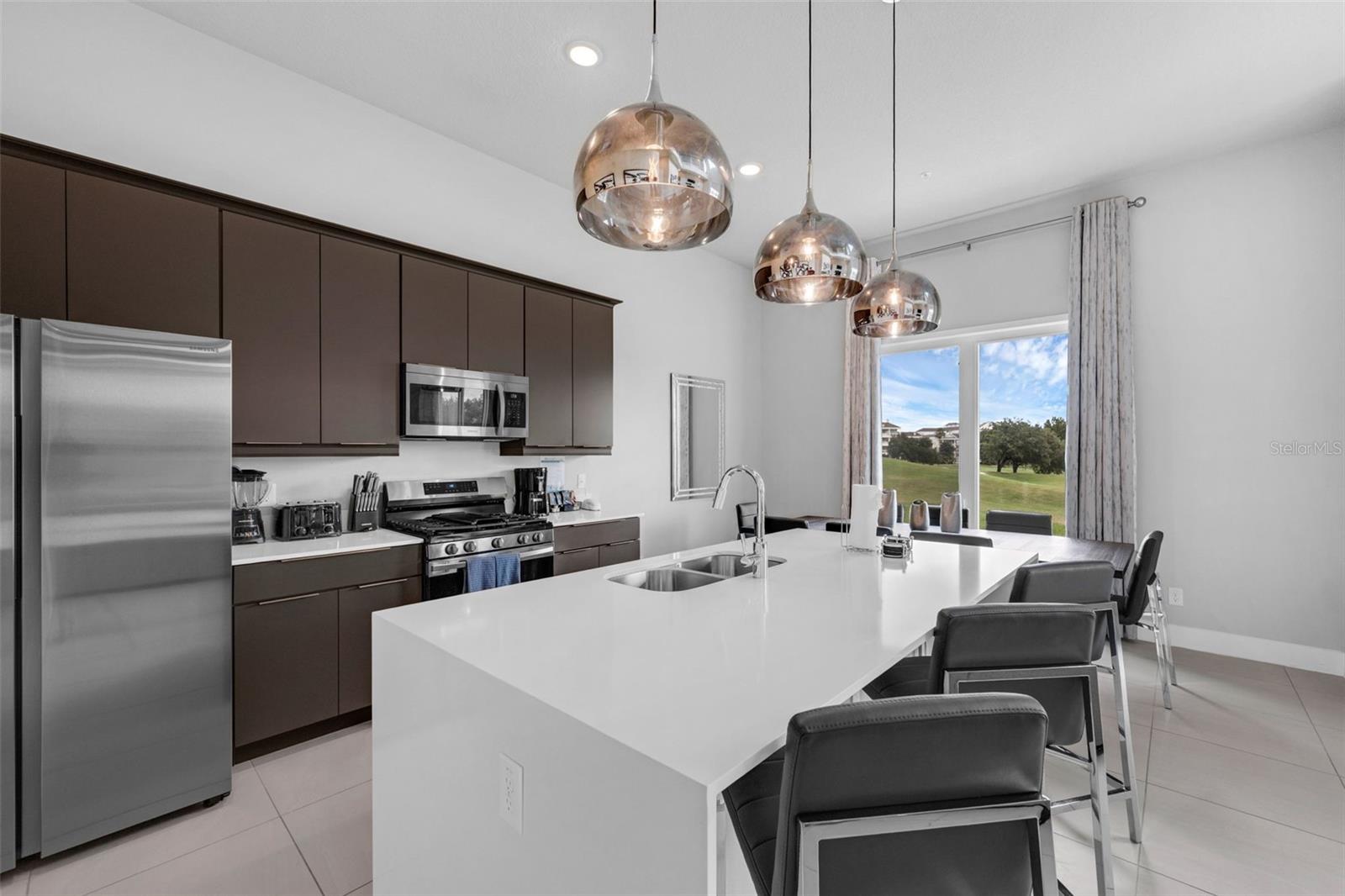 Image 10 of 48 For 7740 Sandy Ridge Drive 235