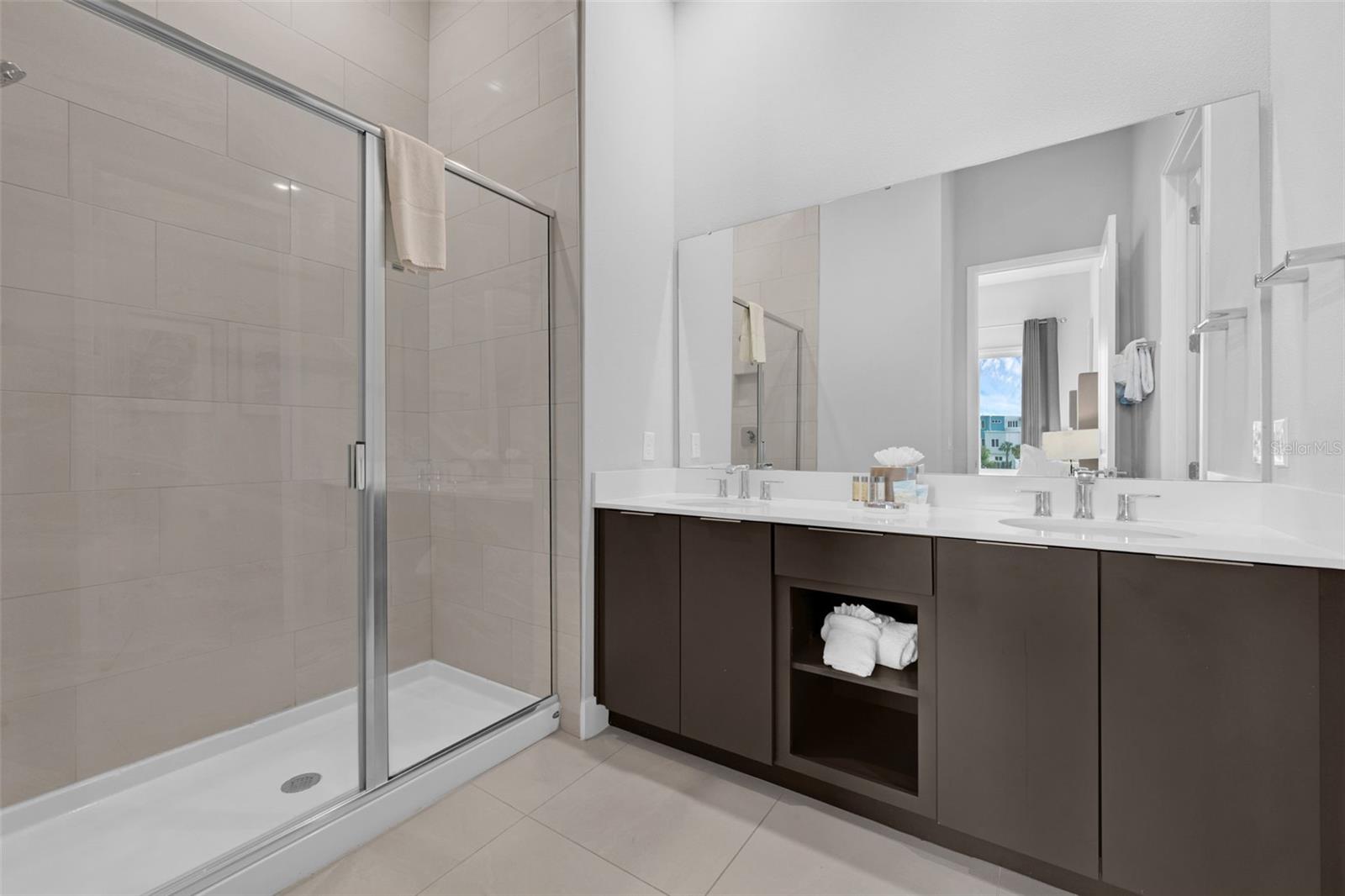 Image 23 of 48 For 7740 Sandy Ridge Drive 235