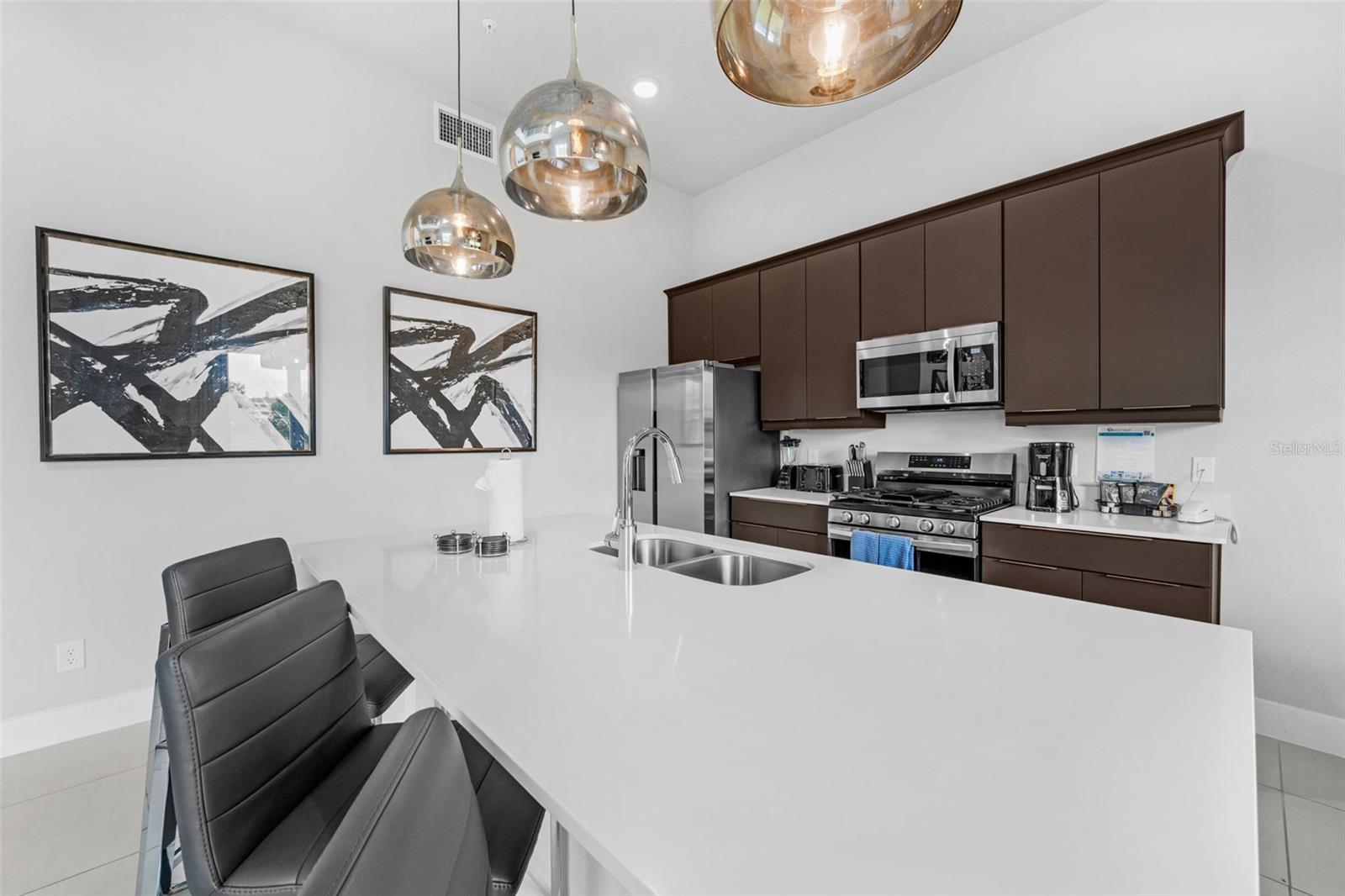 Image 9 of 48 For 7740 Sandy Ridge Drive 235