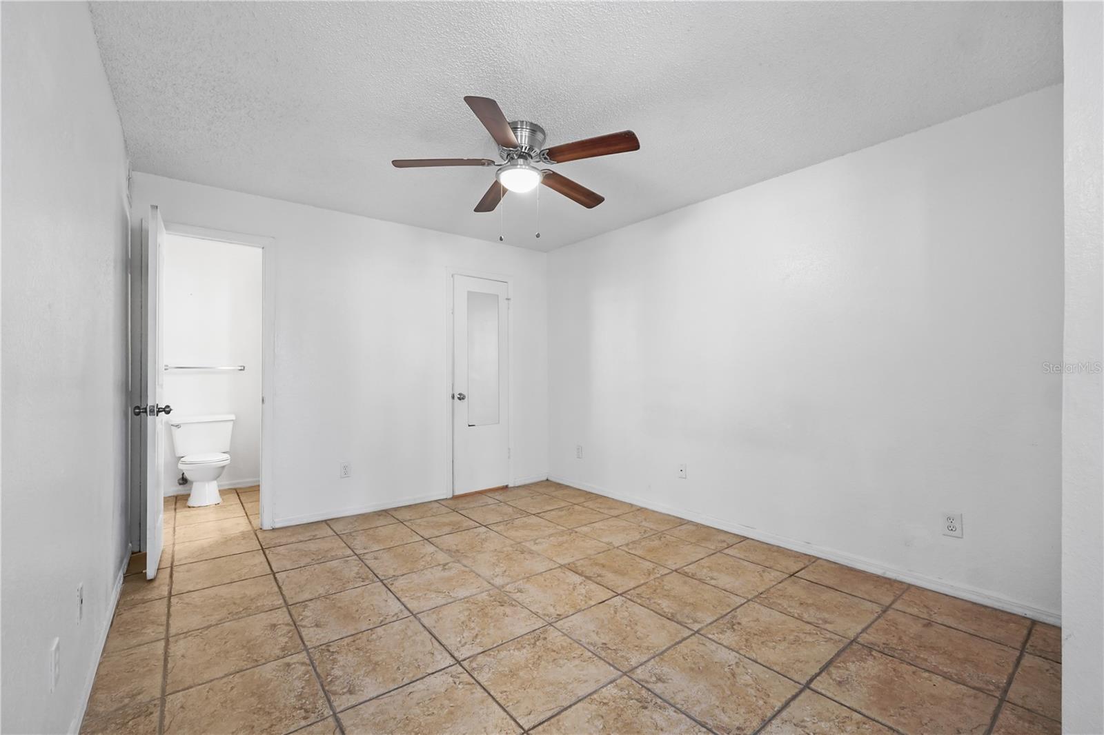 Image 17 of 27 For 1031 Hiawassee Road 2518
