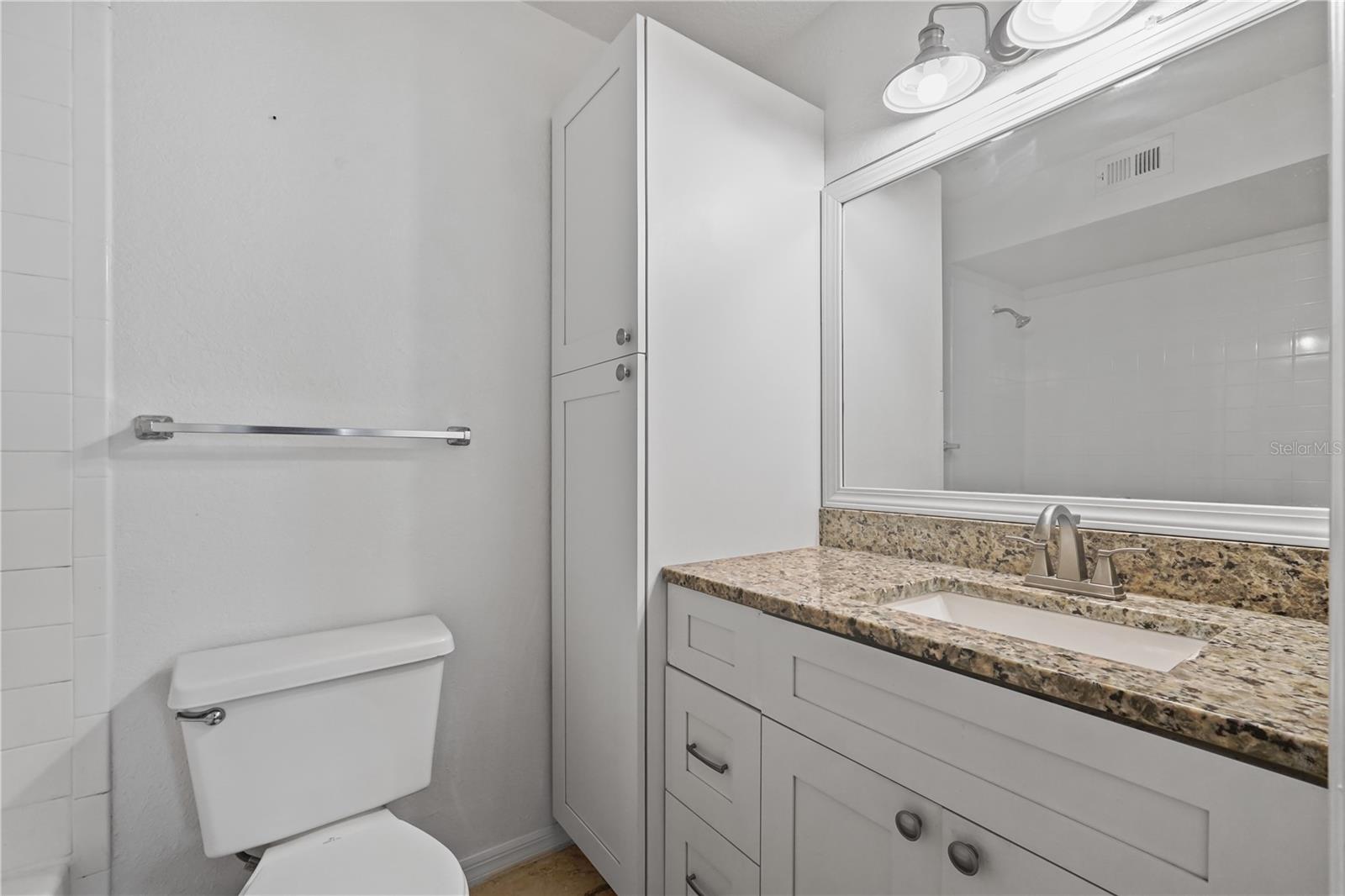 Image 18 of 27 For 1031 Hiawassee Road 2518