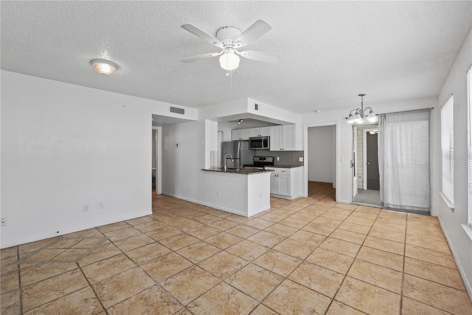 Image 7 of 27 For 1031 Hiawassee Road 2518