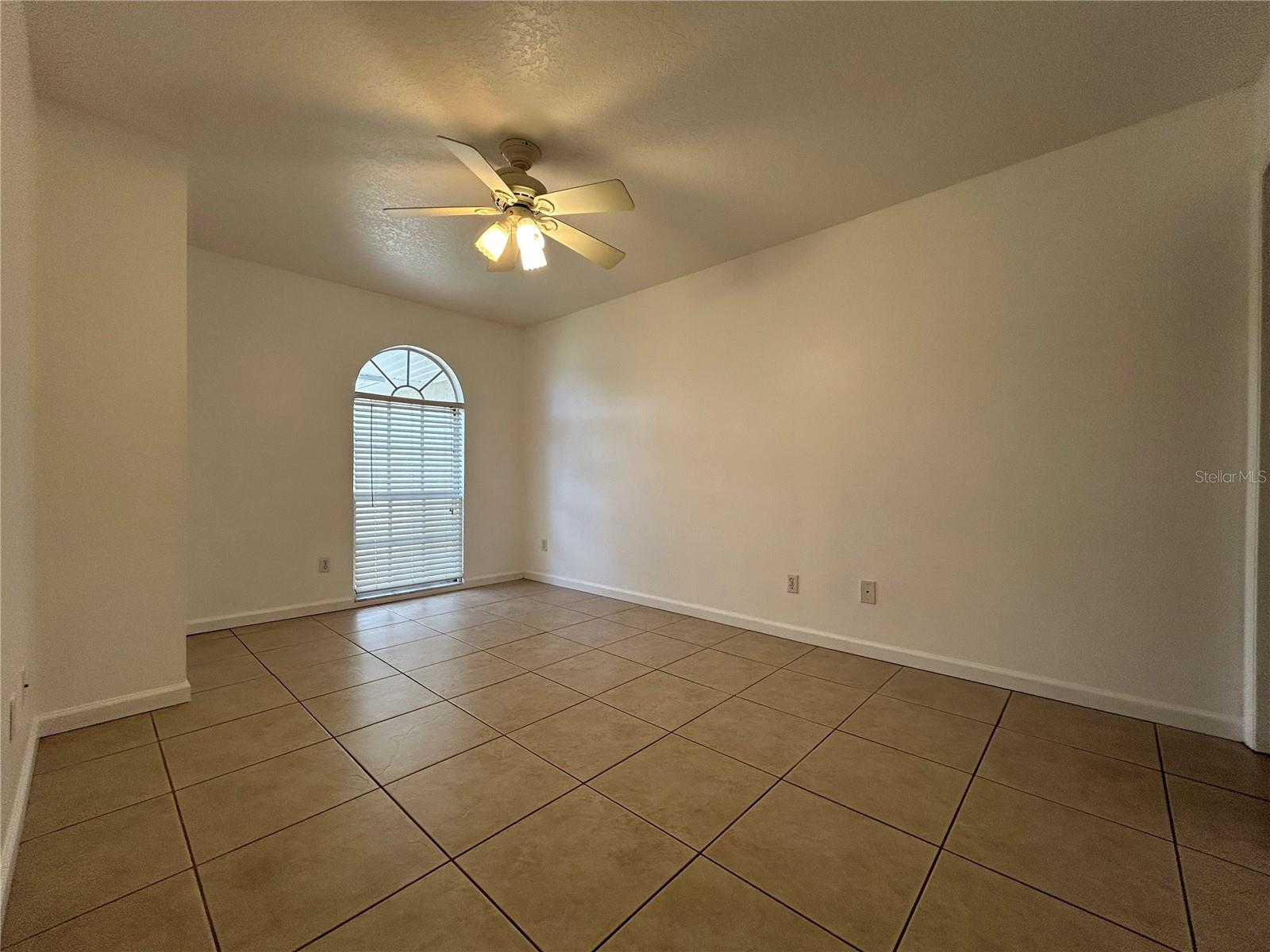Image 10 of 23 For 3076 Shingle Creek Court