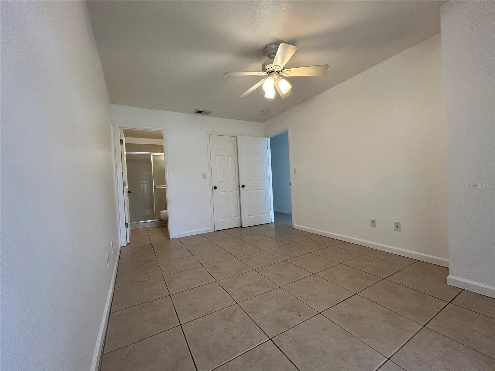 Image 11 of 23 For 3076 Shingle Creek Court