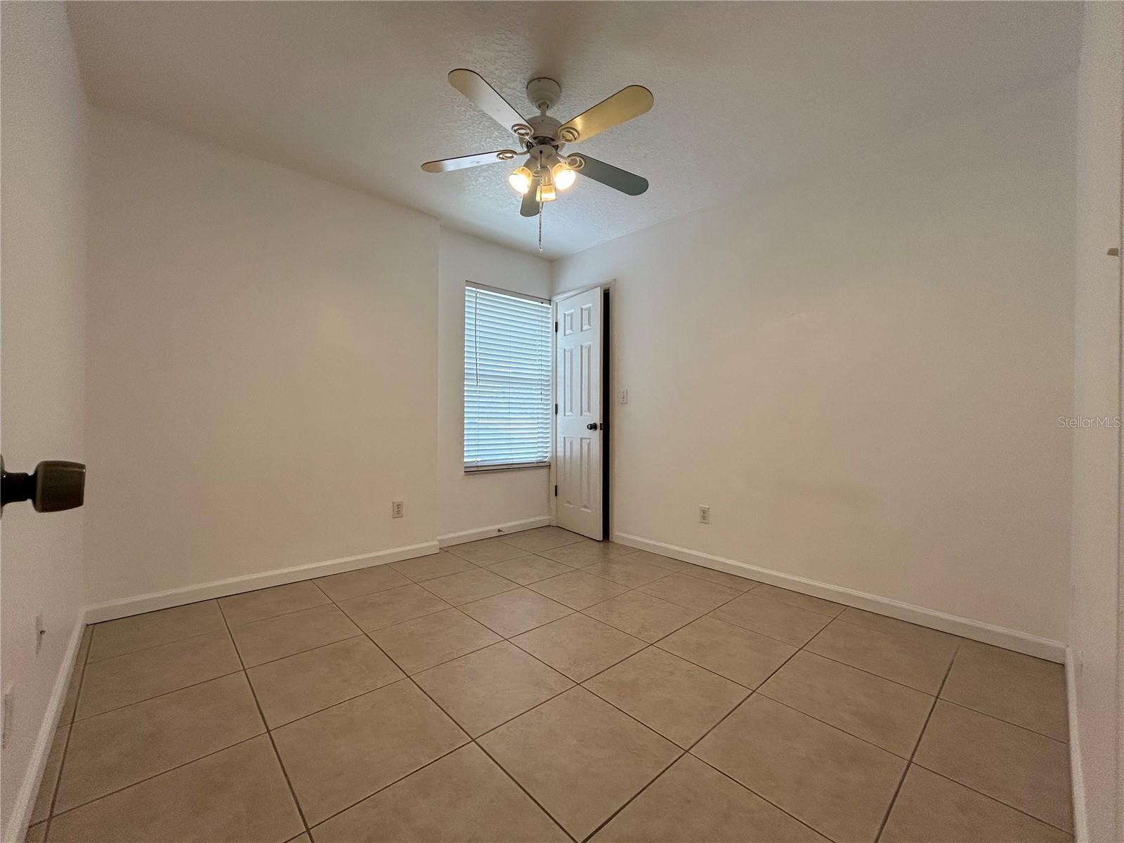 Image 16 of 23 For 3076 Shingle Creek Court