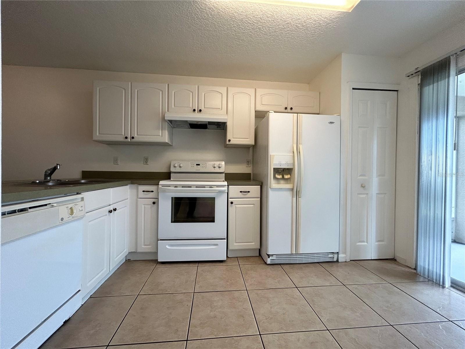Image 7 of 23 For 3076 Shingle Creek Court