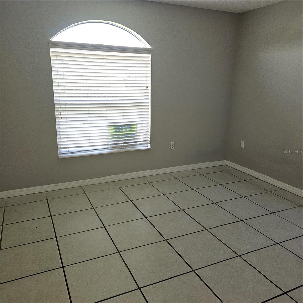 Image 10 of 28 For 301 Miami Lane