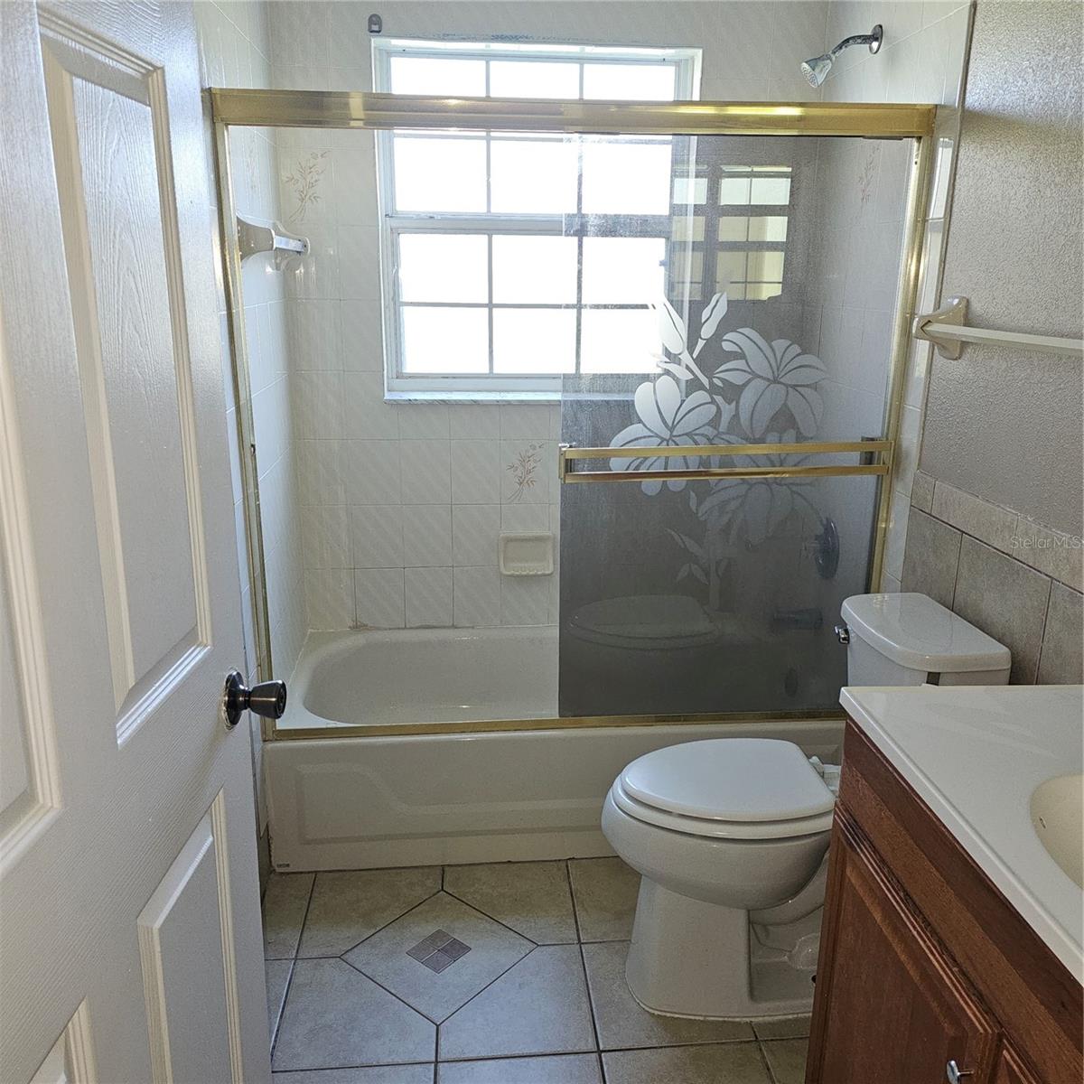 Image 11 of 28 For 301 Miami Lane