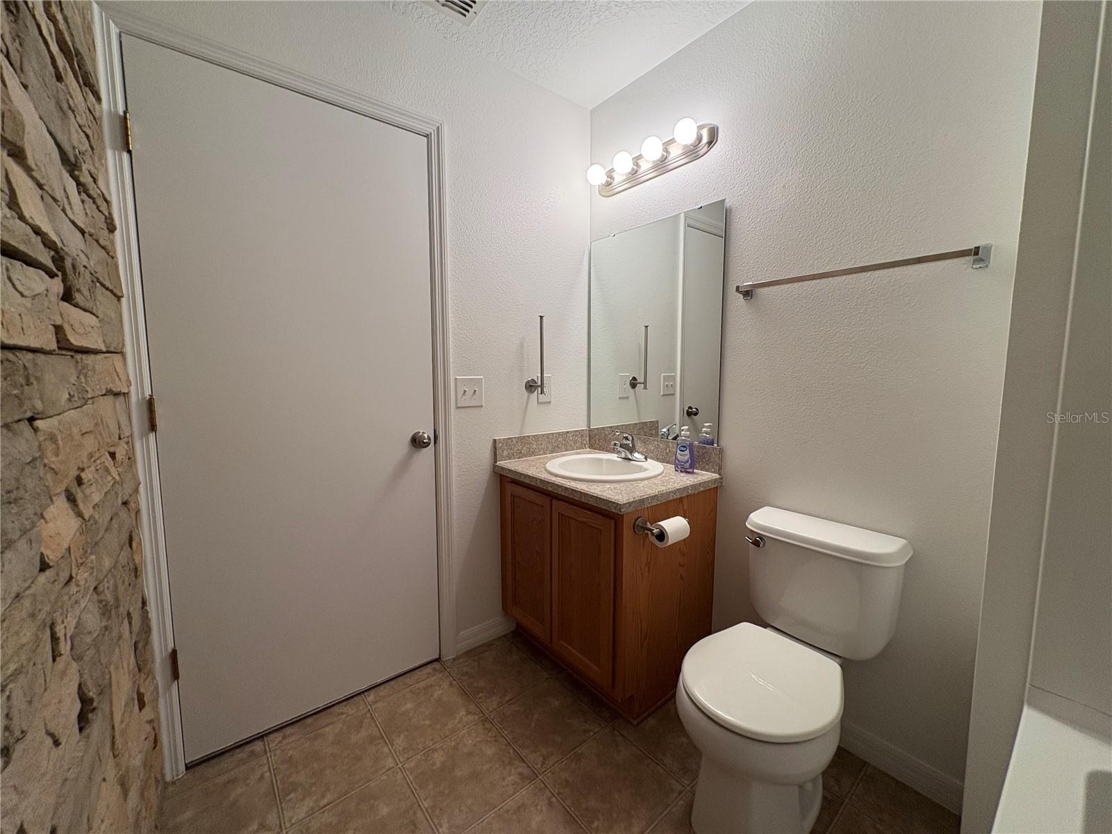 Image 22 of 40 For 2812 Tower Rock Street
