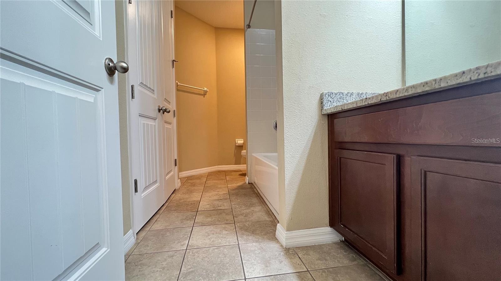 Image 23 of 39 For 13324 Longacre Drive