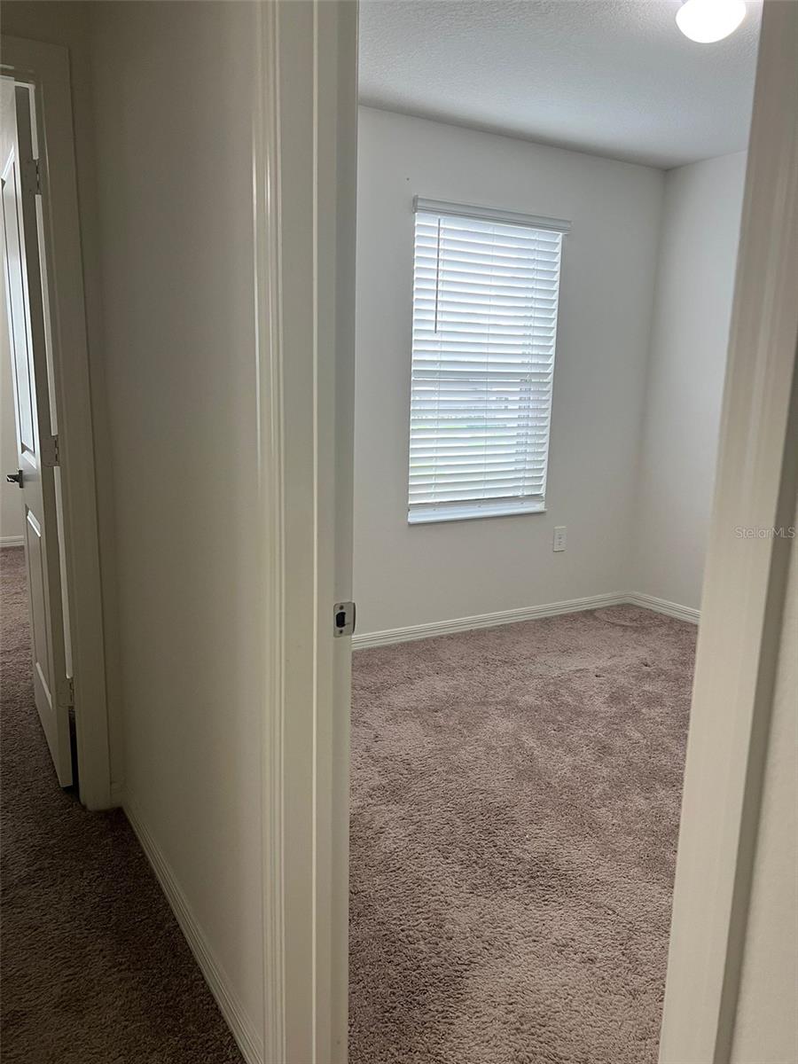 Image 15 of 20 For 661 Stoney Pointe Circle