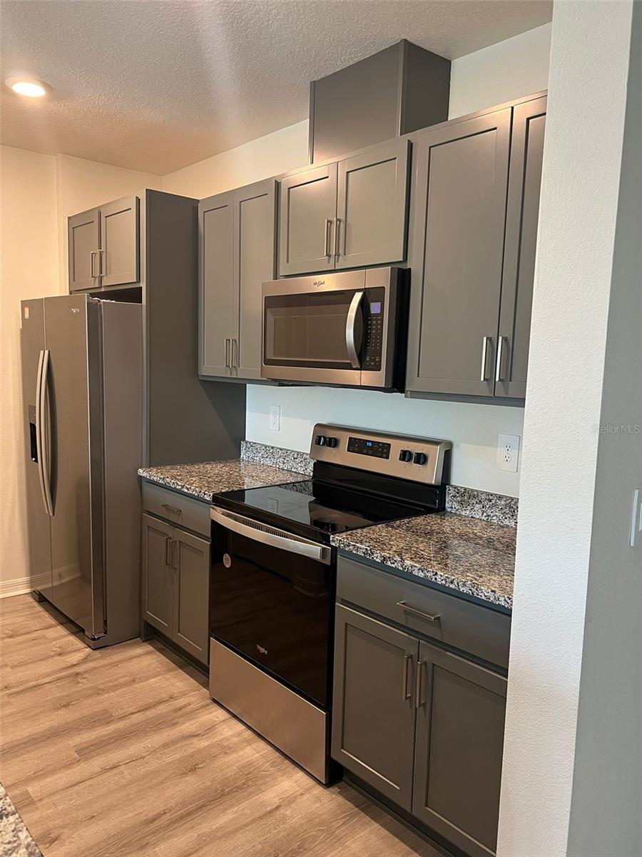 Image 4 of 20 For 661 Stoney Pointe Circle