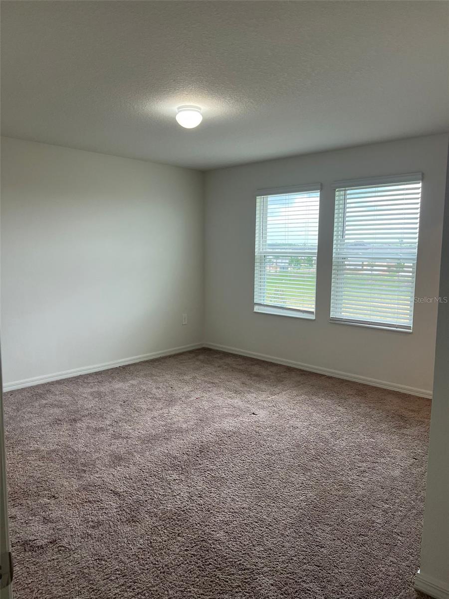 Image 8 of 20 For 661 Stoney Pointe Circle