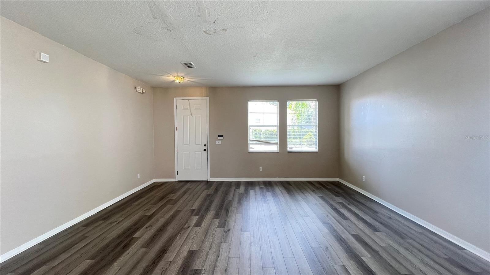 Image 10 of 46 For 16747 Sunrise Vista Drive