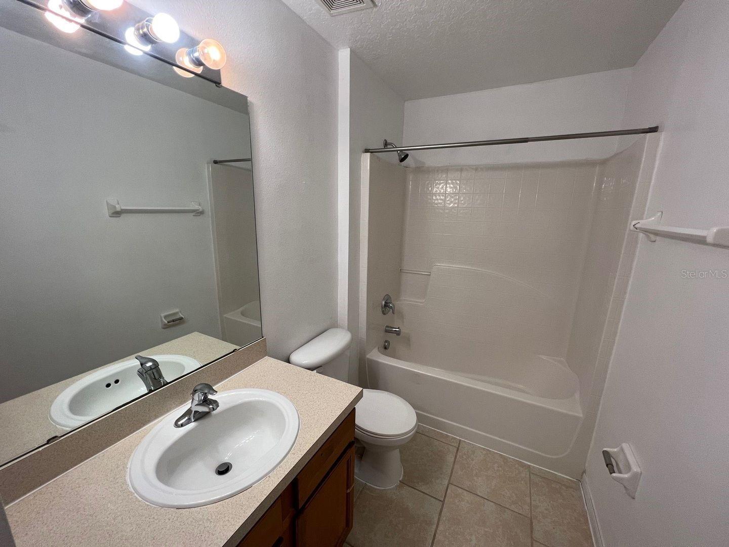 Image 20 of 21 For 1116 Roan Court