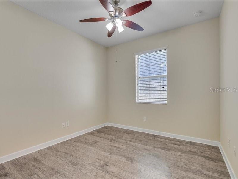 Image 10 of 32 For 1569 Thetford Circle