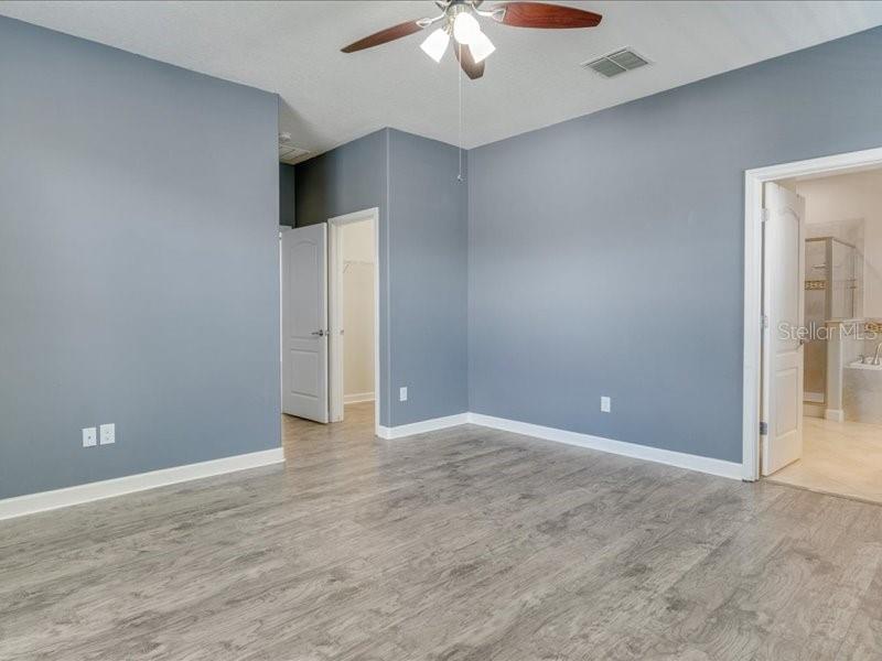 Image 21 of 32 For 1569 Thetford Circle