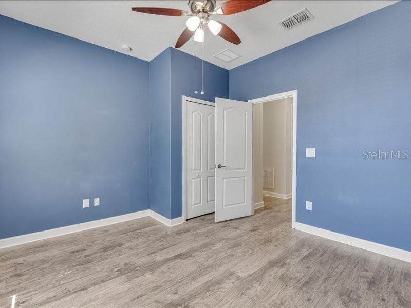 Image 5 of 32 For 1569 Thetford Circle