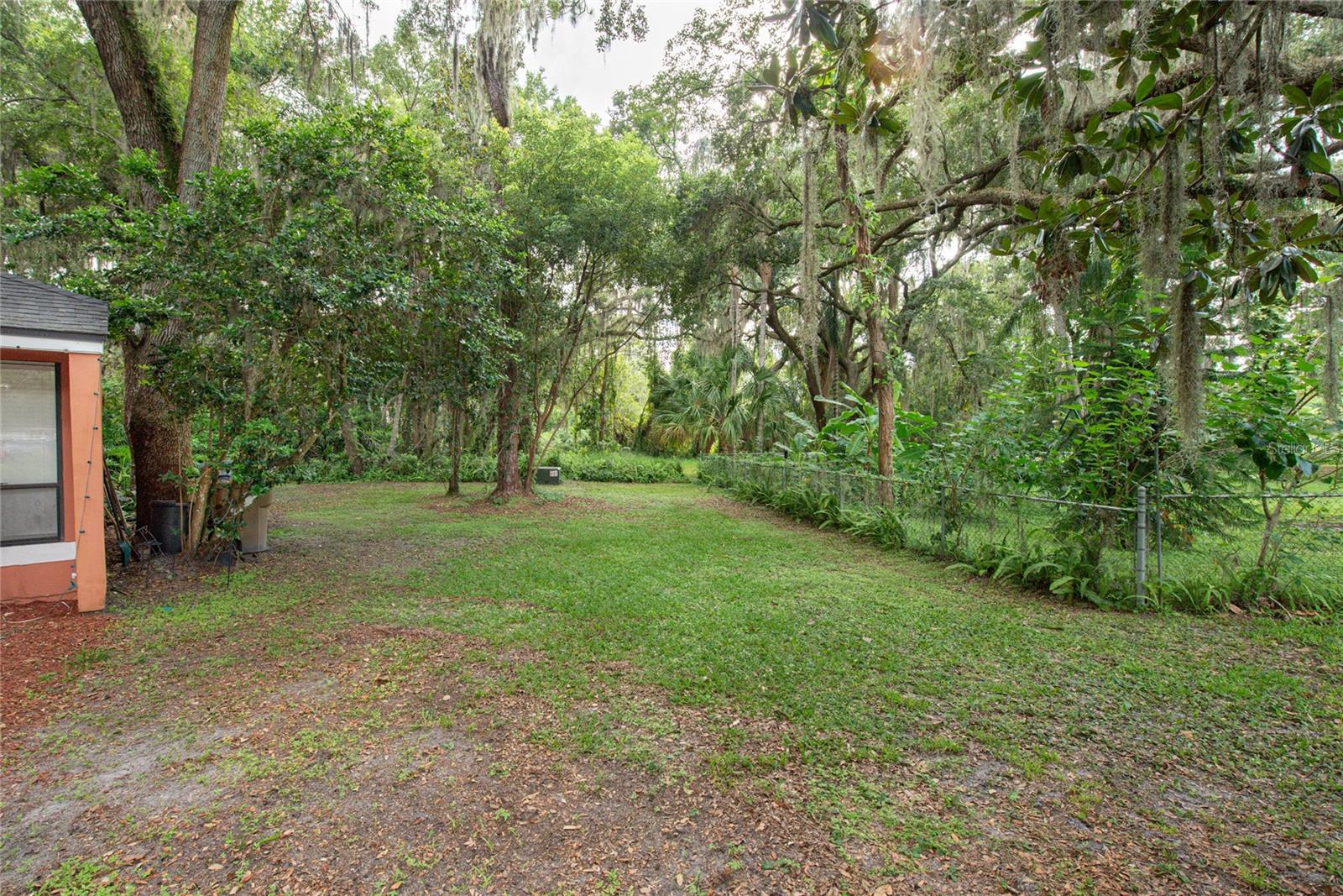 Image 50 of 58 For 1899 King Edward Drive